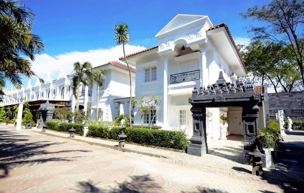 Ramada Suites By Wyndham Solo Ngoại thất bức ảnh
