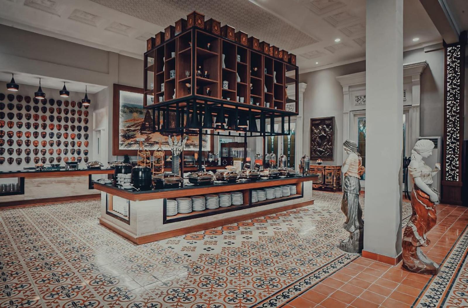 Ramada Suites By Wyndham Solo Ngoại thất bức ảnh